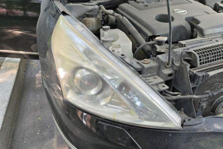 Used Nissan Teana 2011 Duke 2.5L XV Luxury Edition Right Front Headlight