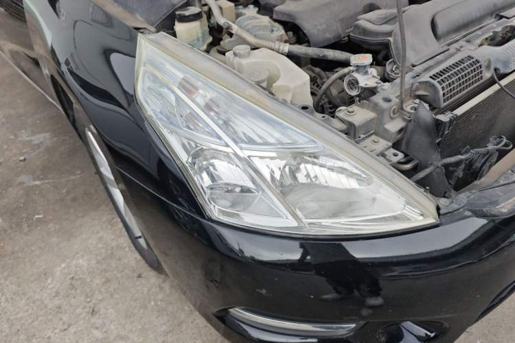 Used Nissan Teana 2011 2.0L XL Glory Edition Right Front Headlight