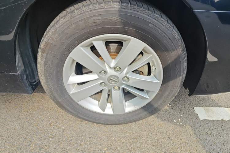 Used Nissan Teana 2011 2.0L XL Glory Edition Right Front Wheel Hub