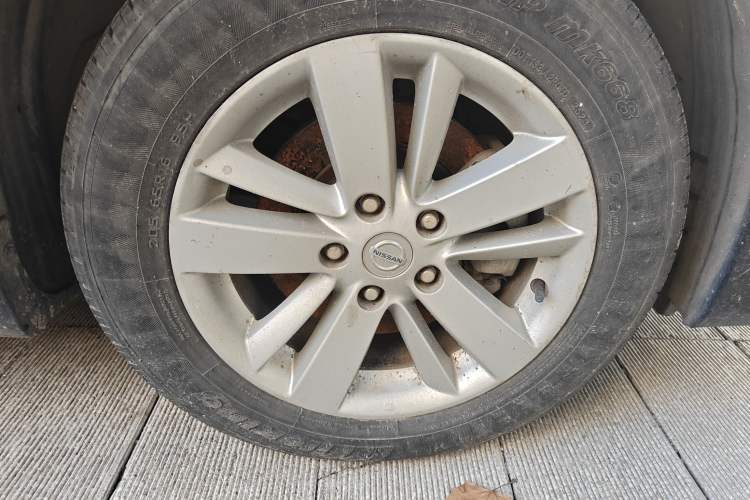 Used Nissan Teana 2011 2.5L XL Advanced Edition Right Front Wheel Hub