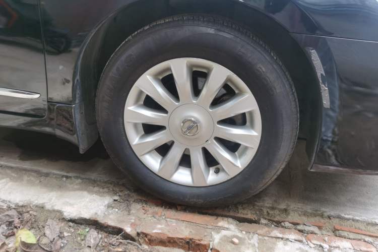 Used Nissan Teana 2011 2.5L XL Advanced Edition Right Front Wheel Hub