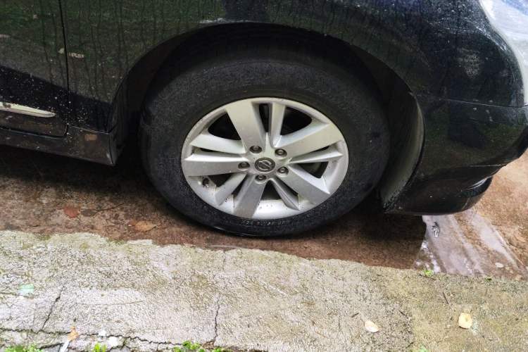 Used Nissan Teana 2011 2.5L XL Advanced Edition Right Front Wheel Hub