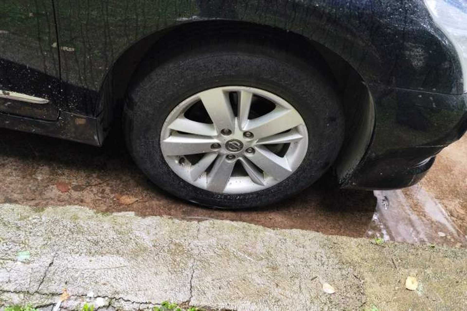 Used Nissan Teana 2011 2.5L XL Advanced Edition Right Front Wheel Hub