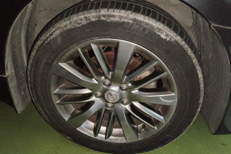 Used Nissan Teana 2011 Duke 2.5L XV Luxury Edition Right Front Wheel Hub