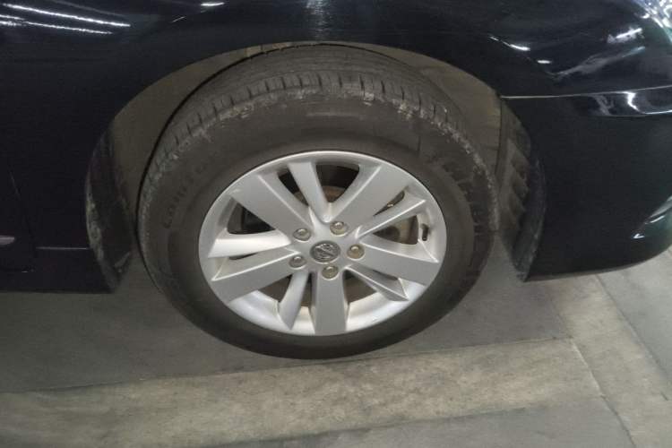 Used Nissan Teana 2011 2.0L XL Comfort Edition Right Front Wheel Hub
