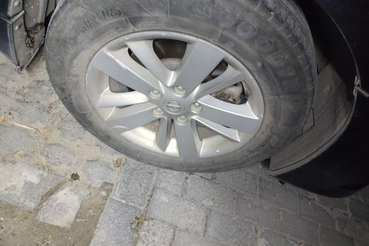 Used Nissan Teana 2011 2.0L XL Comfort Edition Right Front Wheel Hub