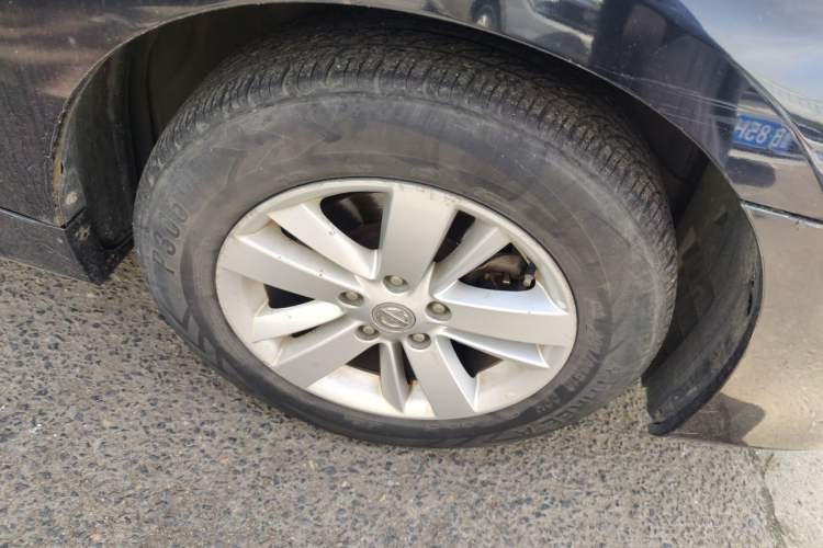 Used Nissan Teana 2011 2.0L XL Comfort Edition Right Front Wheel Hub