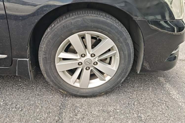 Used Nissan Teana 2011 2.0L XL Comfort Edition Right Front Wheel Hub