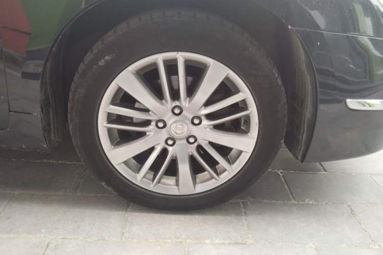 Used Nissan Teana 2011 Duke 2.5L XV Luxury Edition Right Front Wheel Hub