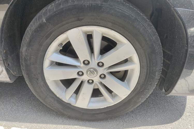Used Nissan Teana 2011 2.5L XL Advanced Edition Right Front Wheel Hub