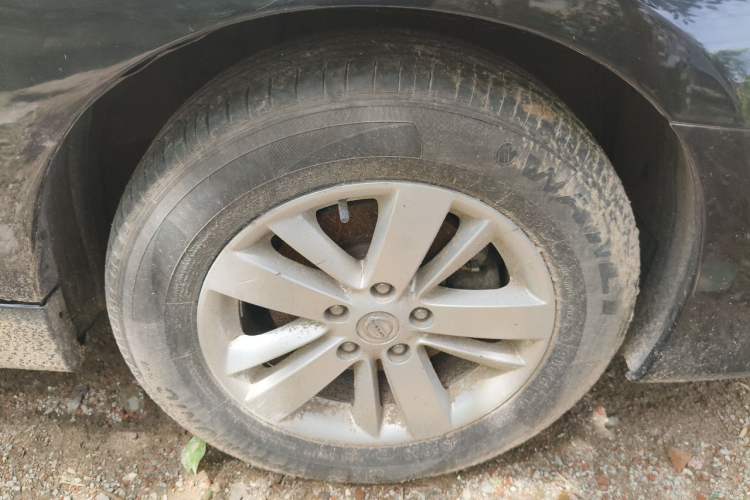 Used Nissan Teana 2011 2.0L XL Comfort Edition Right Front Wheel Hub