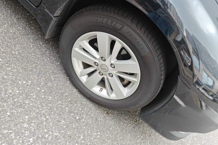 Used Nissan Teana 2011 2.0L XL Comfort Edition Right Front Wheel Hub