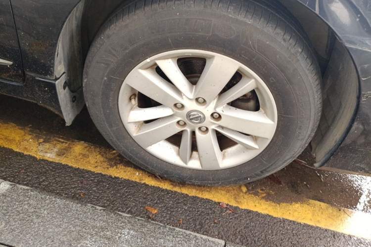 Used Nissan Teana 2011 2.0L XL Comfort Edition Right Front Wheel Hub