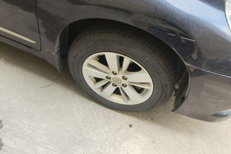 Used Nissan Teana 2011 2.0L XL Comfort Edition Right Front Wheel Hub