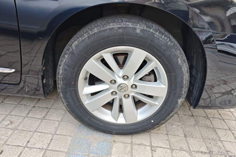 Used Nissan Teana 2011 2.5L XL Glory Edition Right Front Wheel Hub