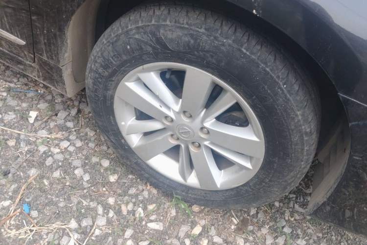Used Nissan Teana 2011 2.0L XL Comfort Edition Right Front Wheel Hub