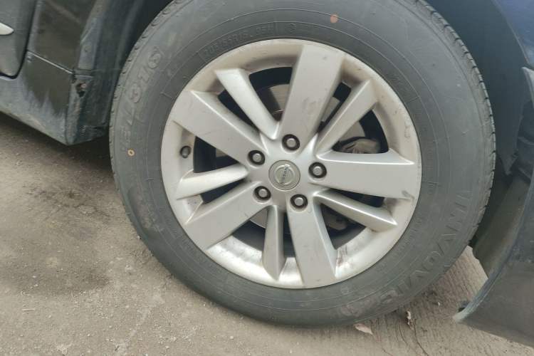 Used Nissan Teana 2011 2.5L XL Advanced Edition Right Front Wheel Hub