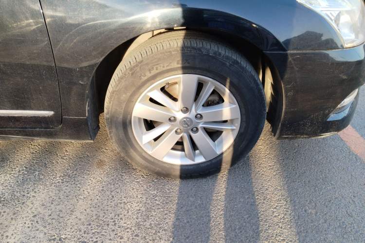 Used Nissan Teana 2011 2.0L XL Comfort Edition Right Front Wheel Hub
