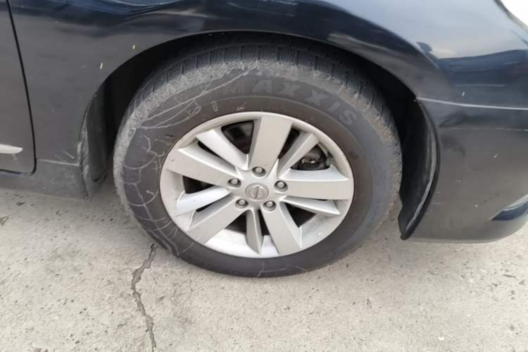 Used Nissan Teana 2011 2.5L XL Advanced Edition Right Front Wheel Hub
