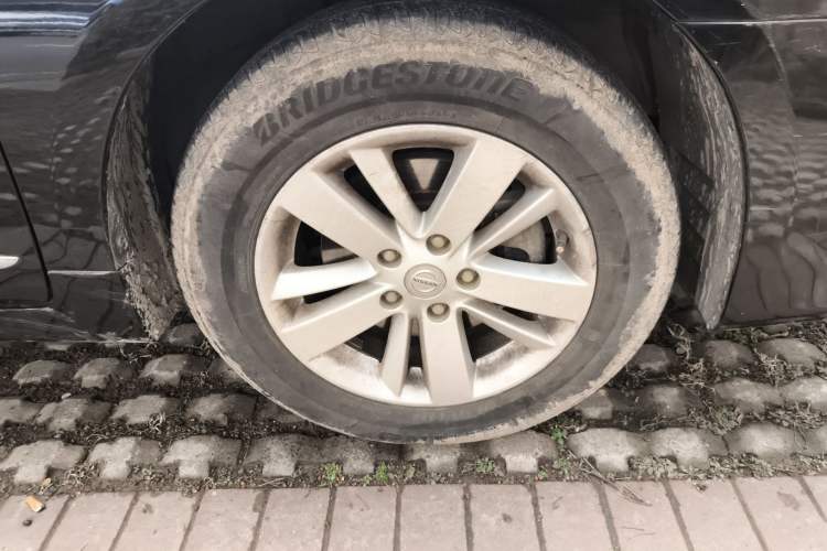 Used Nissan Teana 2011 2.0L XL Comfort Edition Right Front Wheel Hub