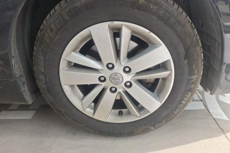 Used Nissan Teana 2011 2.0L XL Comfort Edition Right Front Wheel Hub