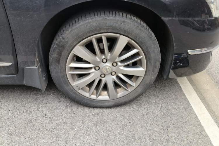 Used Nissan Teana 2011 Duke 2.5L XV Luxury Edition Right Front Wheel Hub