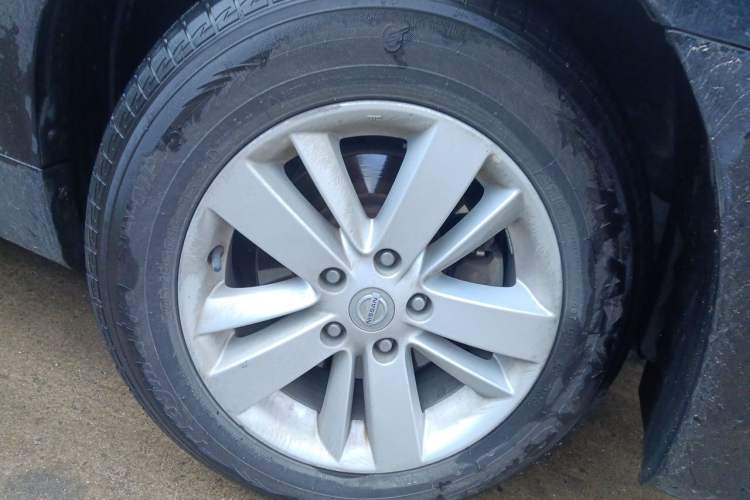 Used Nissan Teana 2011 2.0L XL Comfort Edition Right Front Wheel Hub