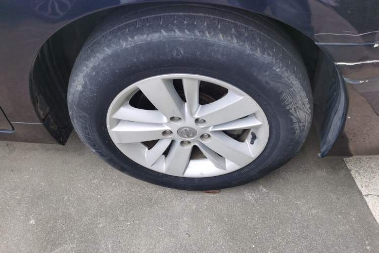 Used Nissan Teana 2011 2.5L XL Advanced Edition Right Front Wheel Hub