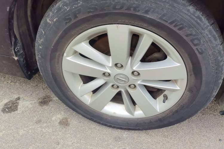 Used Nissan Teana 2011 2.0L XL Comfort Edition Right Front Wheel Hub