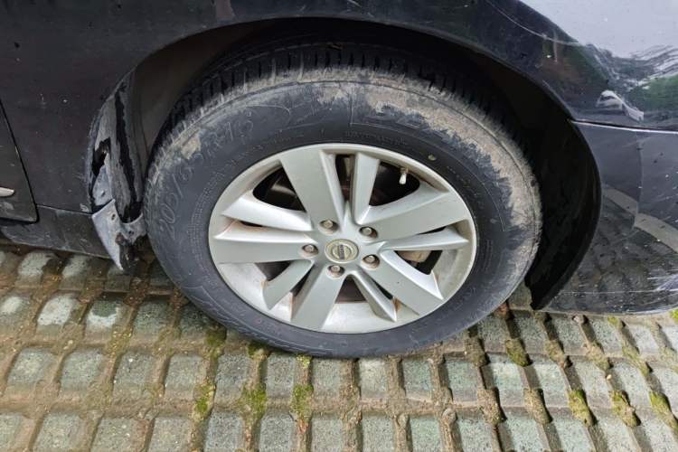 Used Nissan Teana 2011 2.5L XL Advanced Edition Right Front Wheel Hub