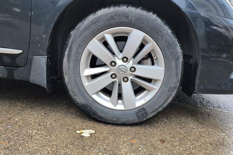 Used Nissan Teana 2011 2.0L XL Comfort Edition Right Front Wheel Hub