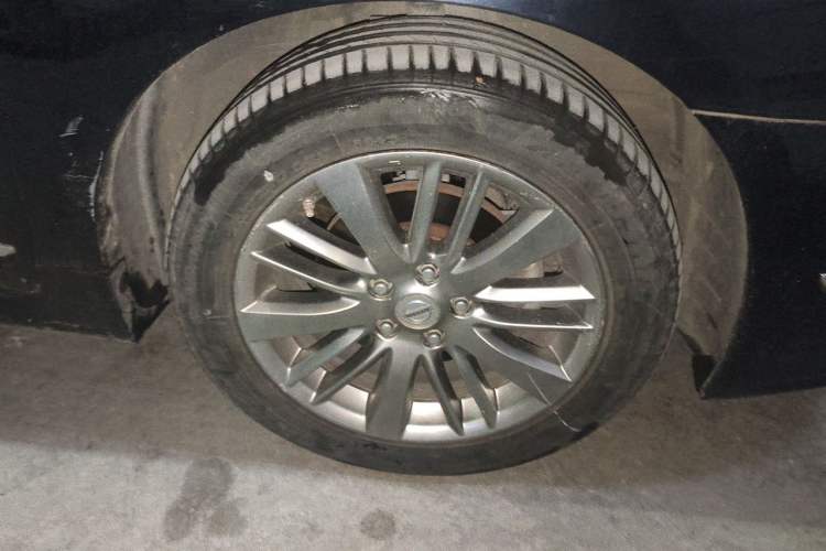 Used Nissan Teana 2011 Duke 2.5L XV Luxury Edition Right Front Wheel Hub