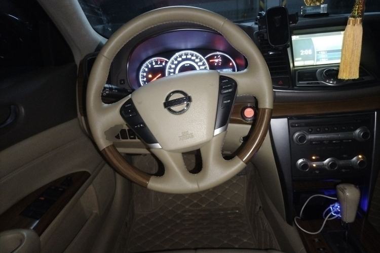 Used Nissan Teana 2011 Duke 2.5L XV Luxury Edition Steering Wheel