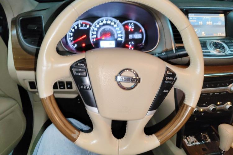 Used Nissan Teana 2011 Duke 2.5L XV Luxury Edition Steering Wheel