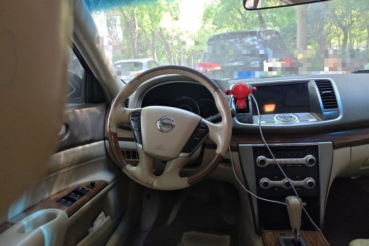 Used Nissan Teana 2011 Duke 2.5L XV Luxury Edition Steering Wheel