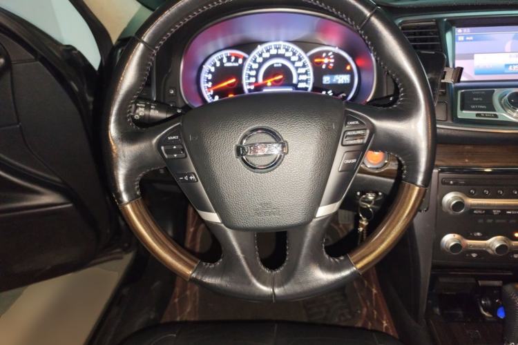 Used Nissan Teana 2011 Duke 2.5L XV Luxury Edition Steering Wheel
