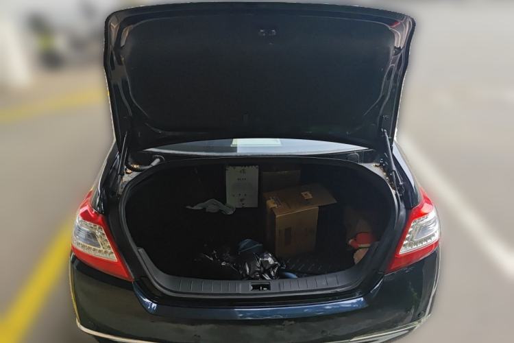 Used Nissan Teana 2011 2.0L XL Glory Edition Trunk