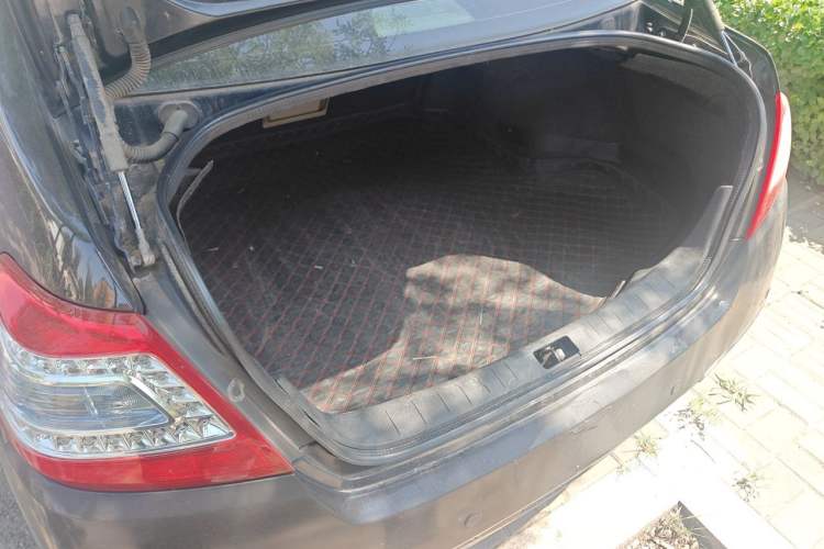 Used Nissan Teana 2011 2.0L XL Comfort Edition Trunk