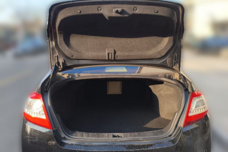 Used Nissan Teana 2011 2.0L XL Glory Edition Trunk