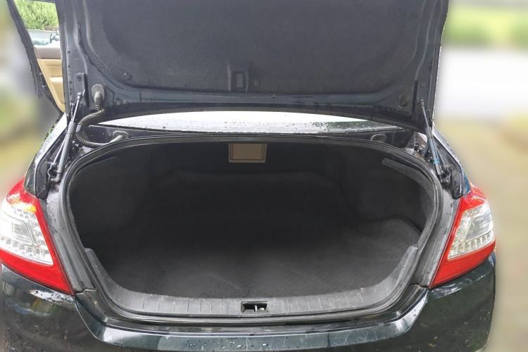 Used Nissan Teana 2011 2.0L XL Comfort Edition Trunk