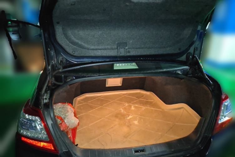 Used Nissan Teana 2011 2.5L XL Glory Edition Trunk