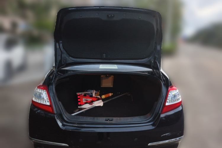 Used Nissan Teana 2011 2.0L XL Glory Edition Trunk