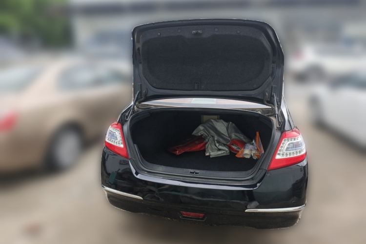 Used Nissan Teana 2011 2.0L XL Glory Edition Trunk
