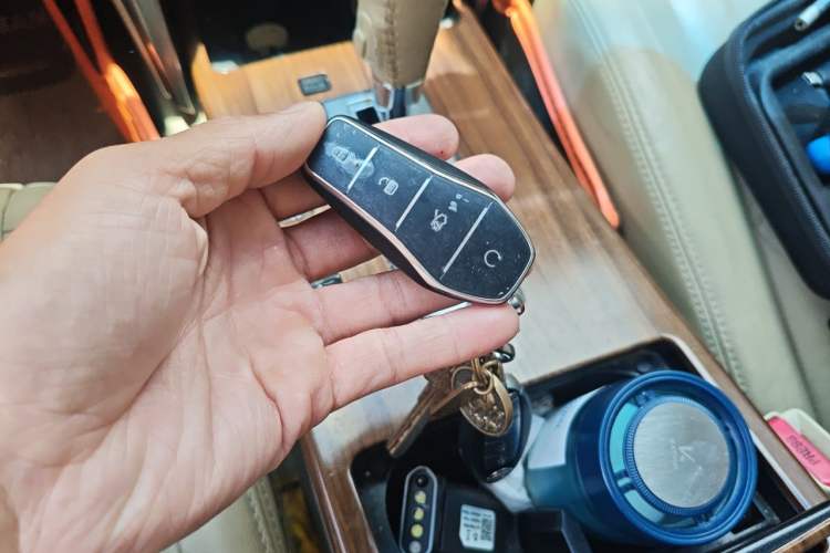 Used Nissan Teana 2011 2.0L XL Comfort Edition Vehicle Key