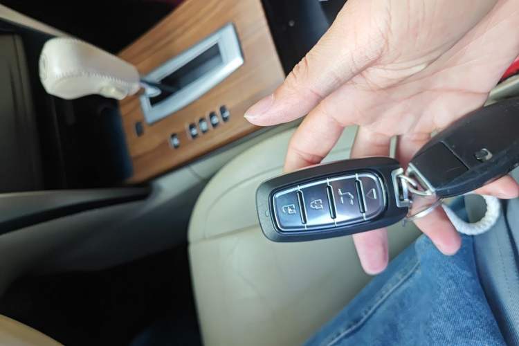 Used Nissan Teana 2011 2.0L XL Comfort Edition Vehicle Key