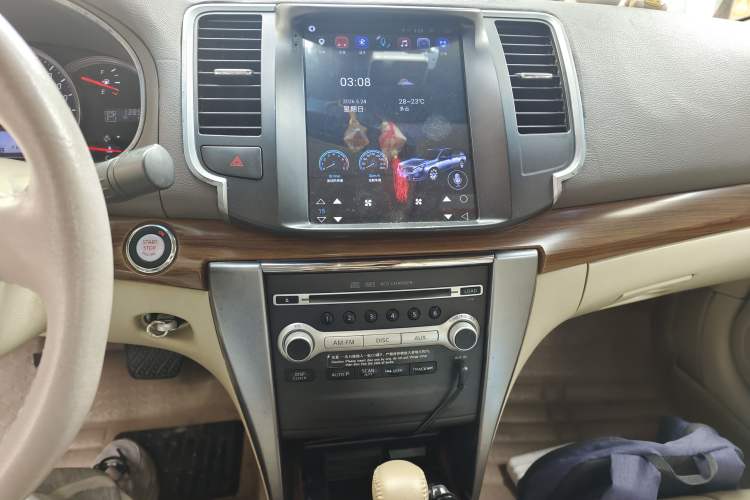 Used Nissan Teana 2011 2.5L XL Advanced Edition Audio And AC Panel