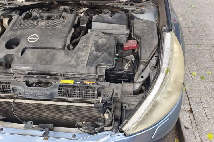 Used Nissan Teana 2011 2.5L XL Advanced Edition Engine Bay Left