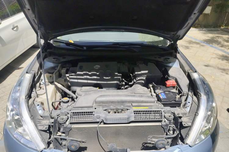 Used Nissan Teana 2011 2.0L XL Glory Edition Engine Bay