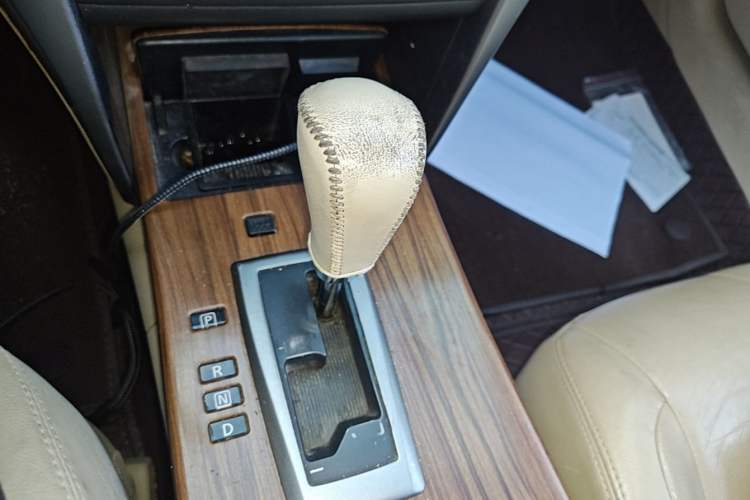 Used Nissan Teana 2011 2.5L XL Advanced Edition Gear Lever