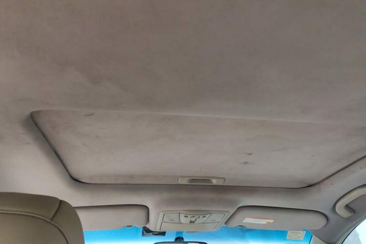 Used Nissan Teana 2011 2.0L XL Comfort Edition Headliner